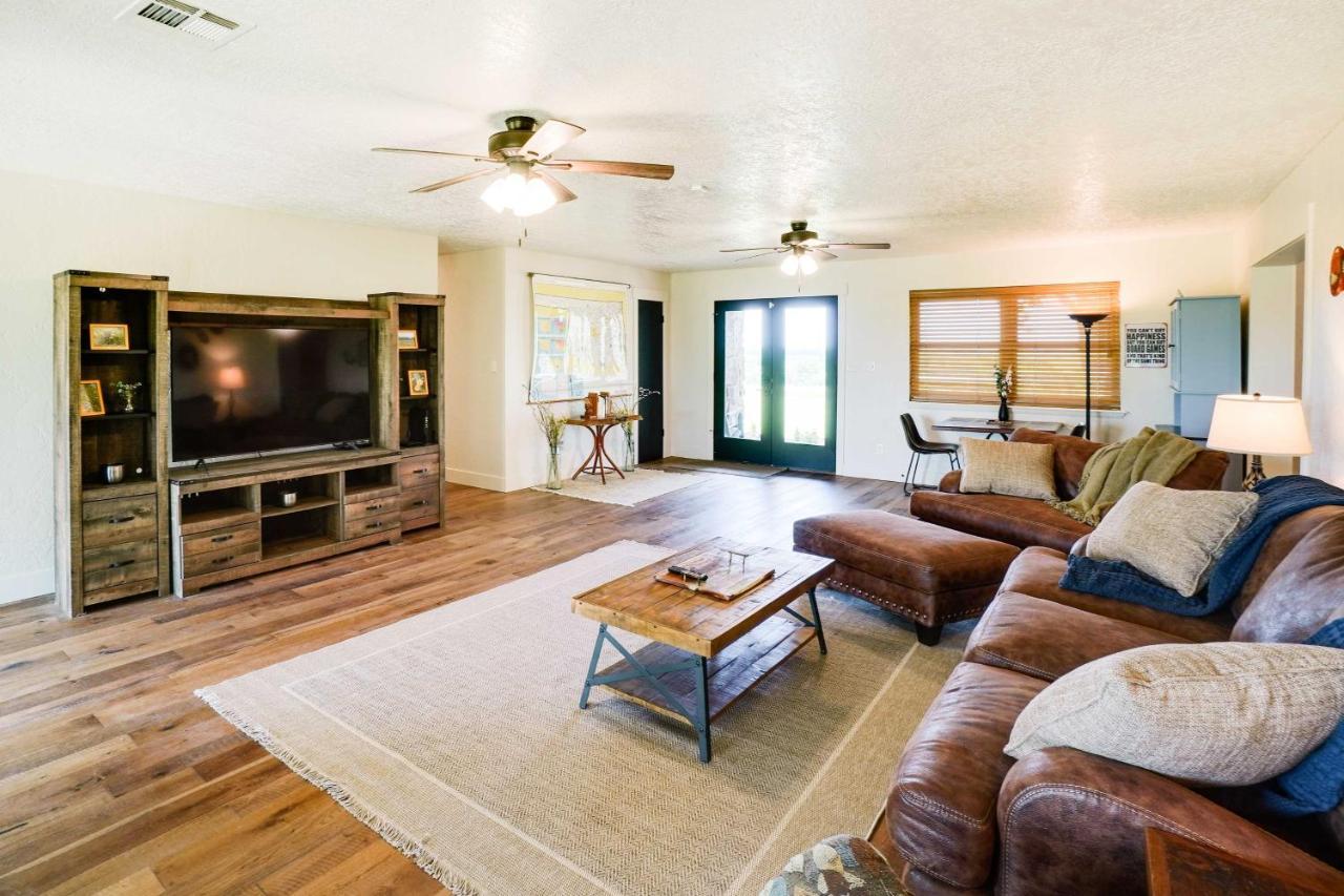 Spacious Country Home Near Ft Sill And Medicine Park 劳顿 外观 照片