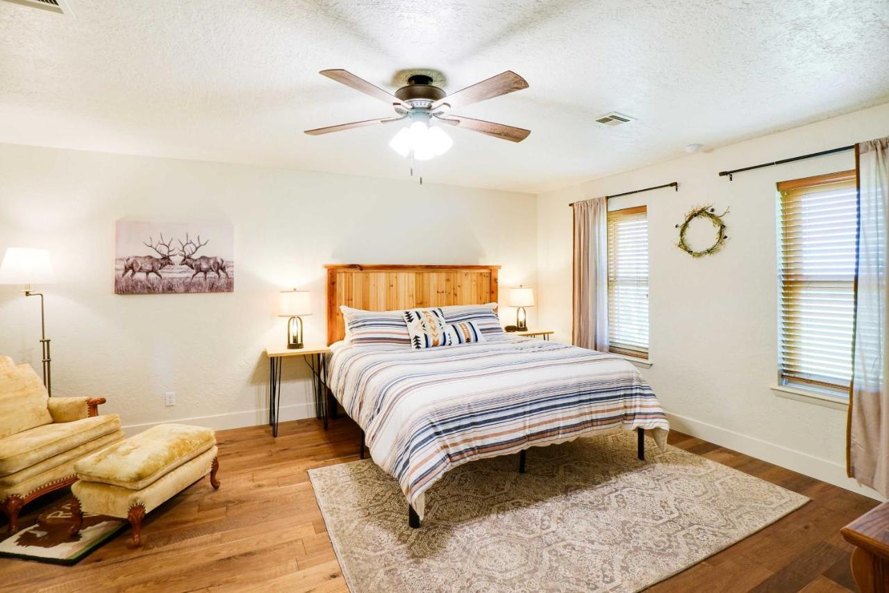 Spacious Country Home Near Ft Sill And Medicine Park 劳顿 外观 照片
